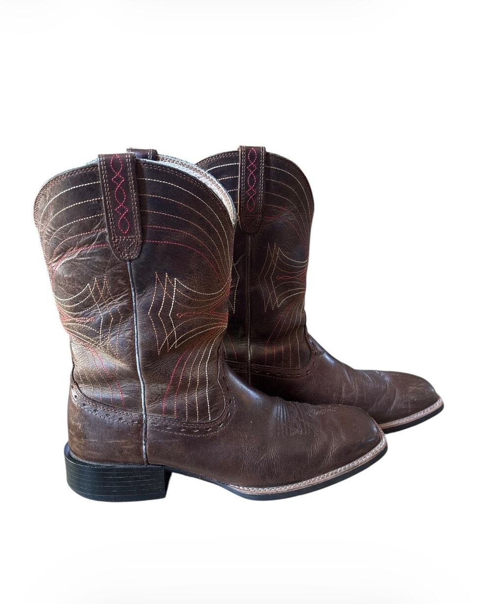 Ariat men’s square toe brown leather western boots size 10.5D. Style 10010963.